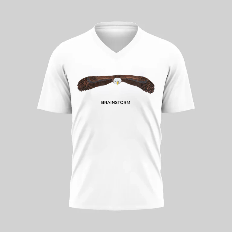 White t-shirt with a graphic of old-fashioned pistols and the word 'QUANTUM'.